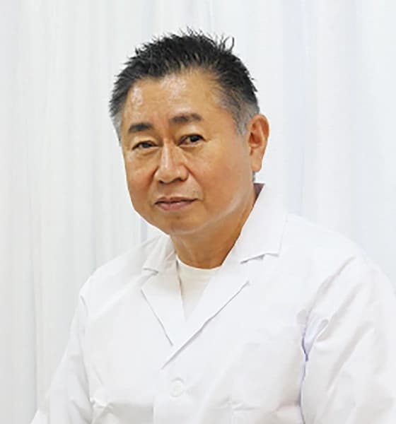 院長 井上厚二